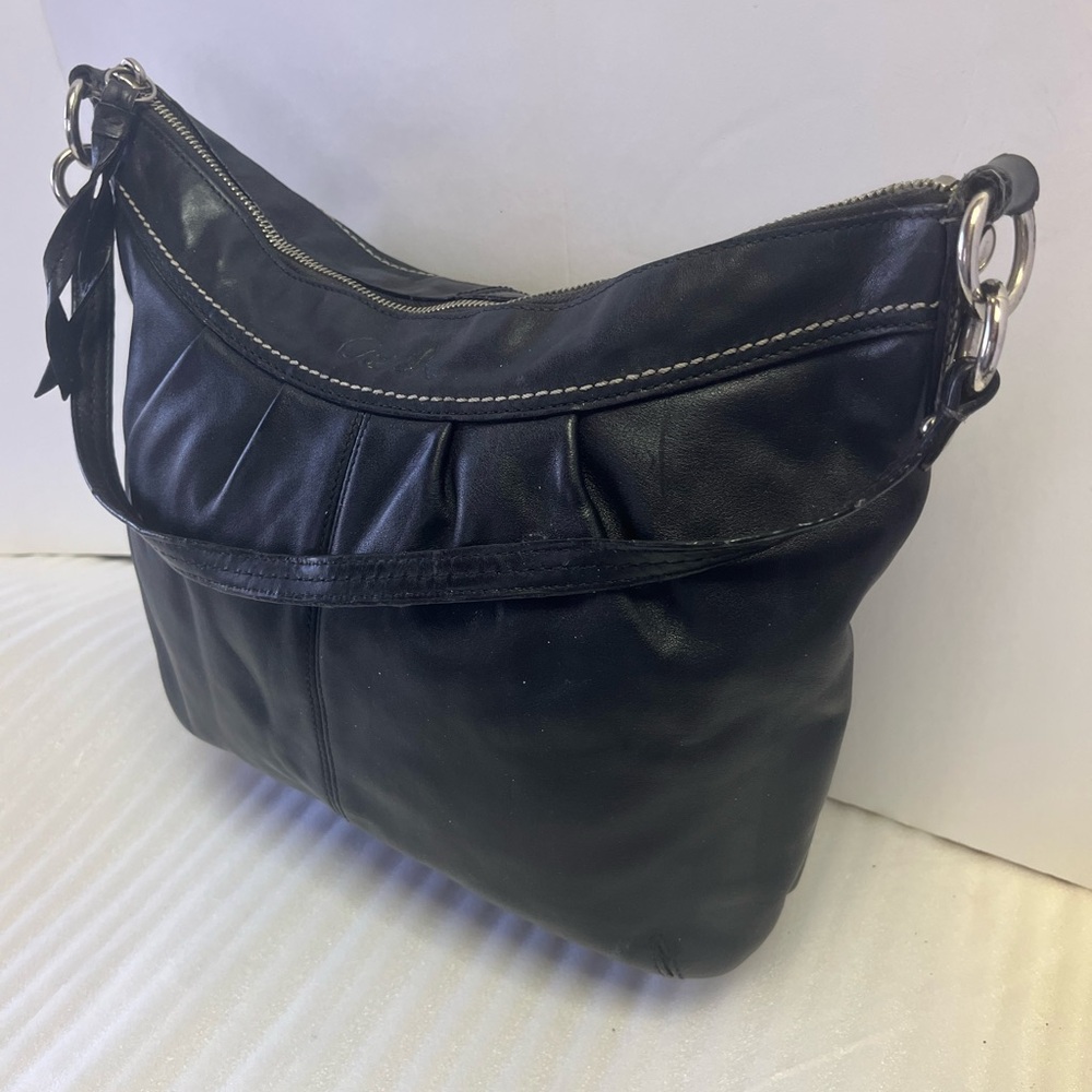 COACH SOHO Black Leather Soho Pleated Hobo Bag Coach Boho shoulder bags